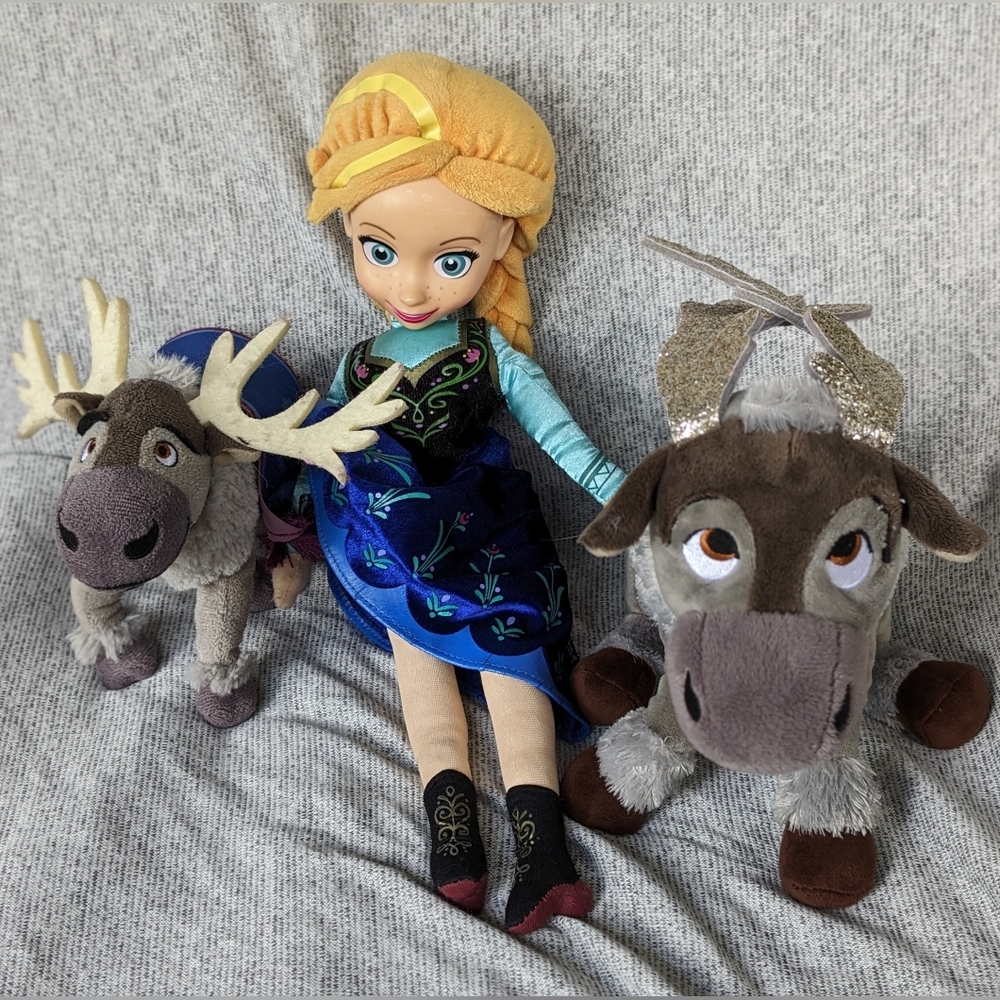 Disney's Frozen Plush Lot,  15" Anna, 10" Ty Sparkle Sven & 8" Sven